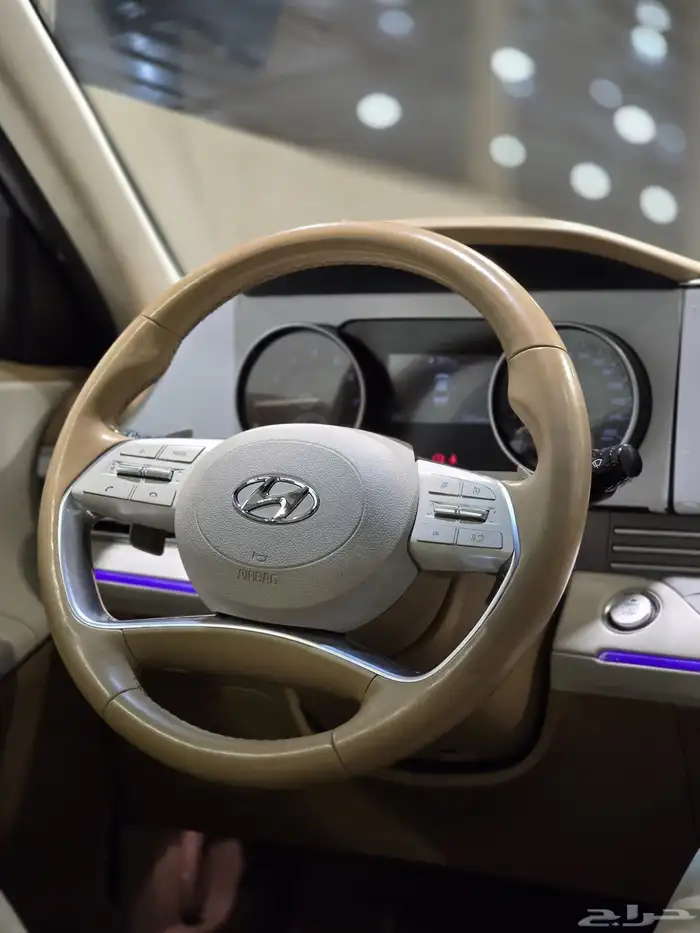 هونداي ازيرا ميد موديل 2023 بحاله ممتازه 13