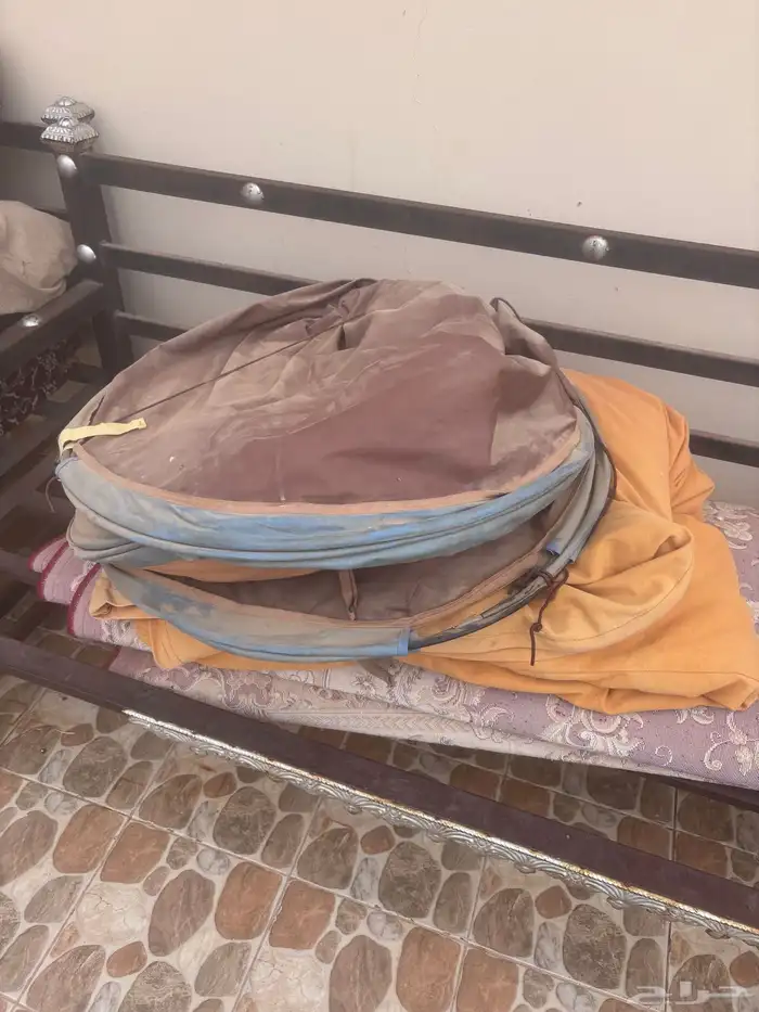 خيمه مبيت حاله فوق الجيده مع لباد ومع اطنابه الحد 350 0