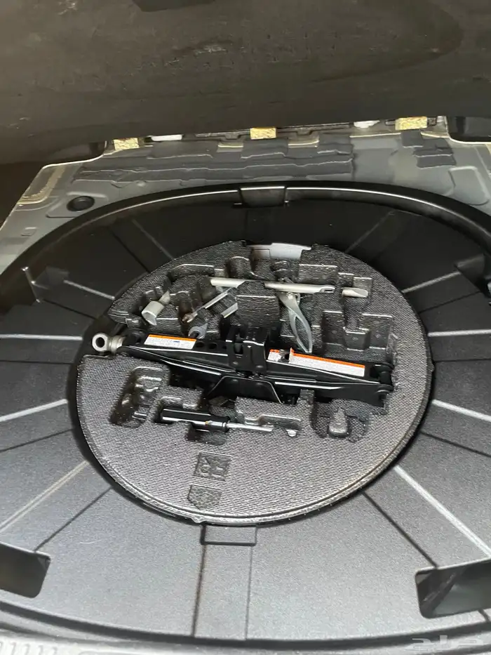 تويوتا كامري 2021 GLE هايبرد 8