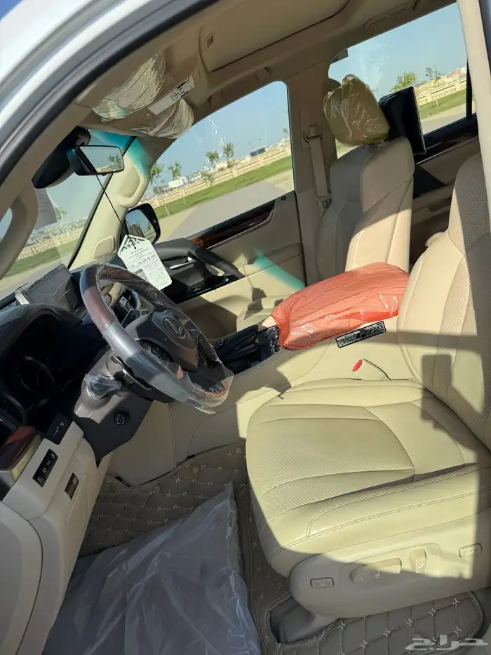 جيب لكزس 2017 فل كامل خليجي شد بلد الدفعه الاخيره 14