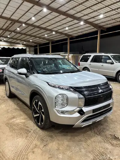 ميتسوبيشي اوتلاندر 2025 نص فل بلس ب110900 عرض خاص نقاط عمياء index