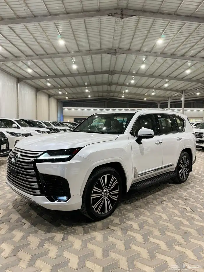 جيب لكزس BB 2023 سعودي 1