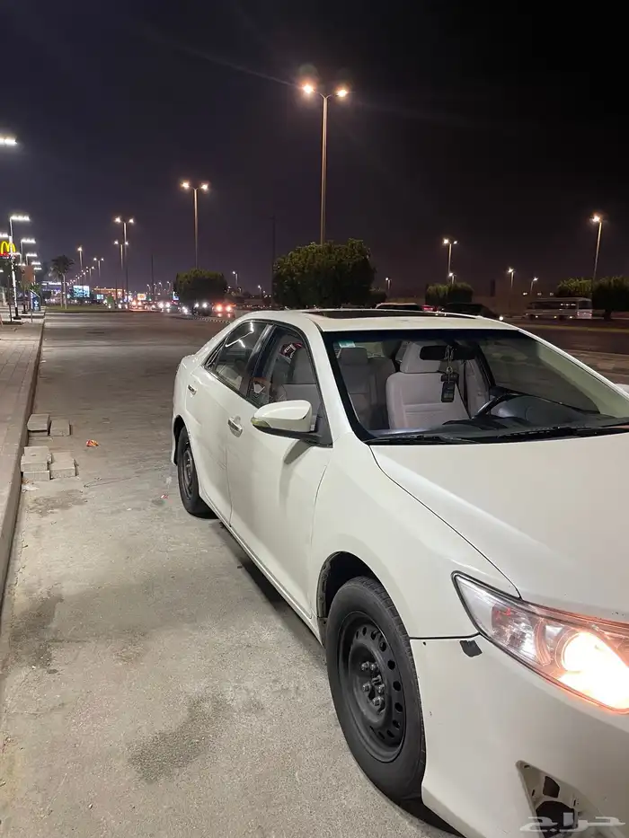 كامري 2014 فل كامل لامانع من البدل المناسب 1