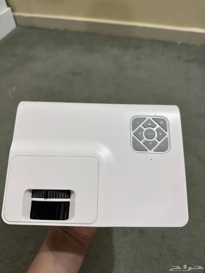 بروجكتر شبه جديد 1