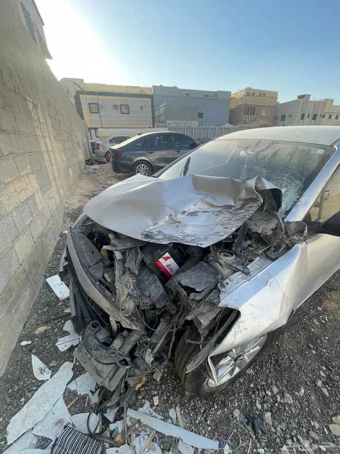 كيا سيراتو مصدومه للبيع 4