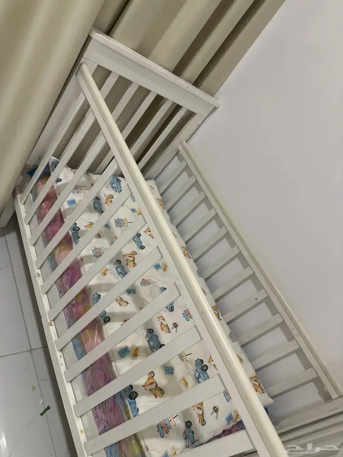 سرير أطفال مع مرتبه نوعيه ممتازه 5