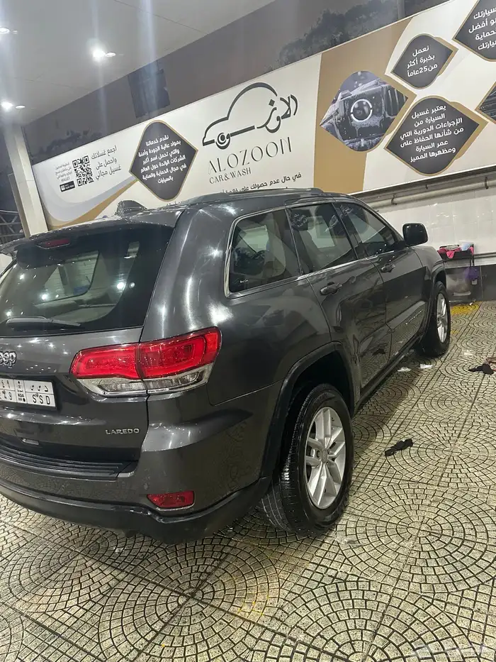 جراند شيروكي 12