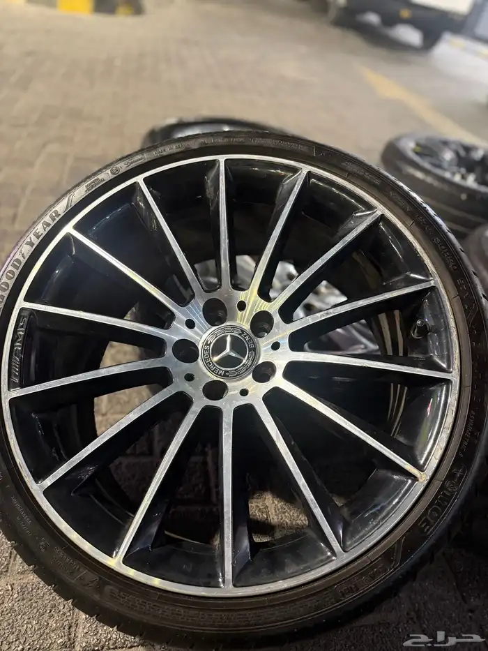 جنوط وكفرات مرسيدس نضيفة 1