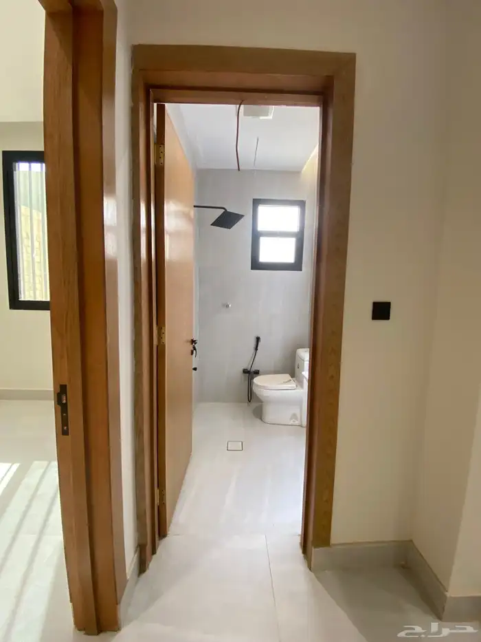 فلل للبيع في العريجاء الغربي شارع ابن حزم 17