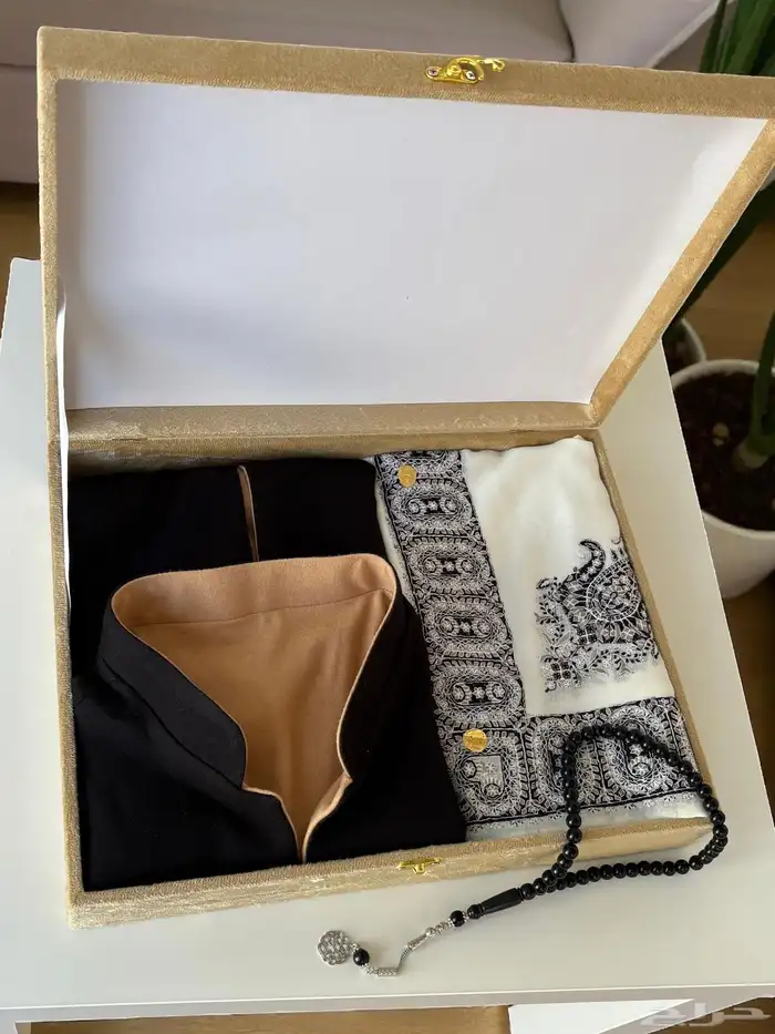 بوكس رجالي سدييري وشال فخم هدية 8