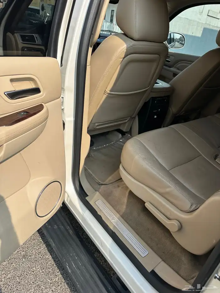 اسكاليد 2013 طويل ESV ممشى 195 الف كيلو الجميح 9