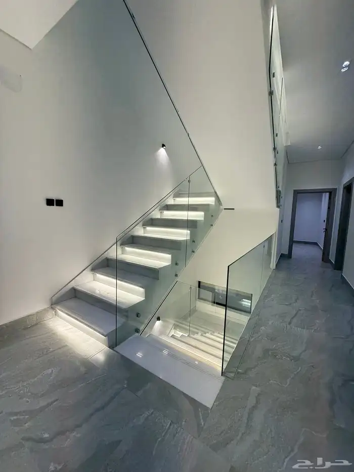 فيلا للبيع في التحلية بالخبر 3