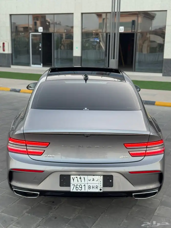 للبيع جينسس g80 رويال سبورت أعلى فئة 13