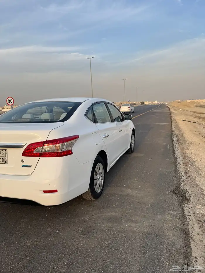 نيسان سنترا 2015 1