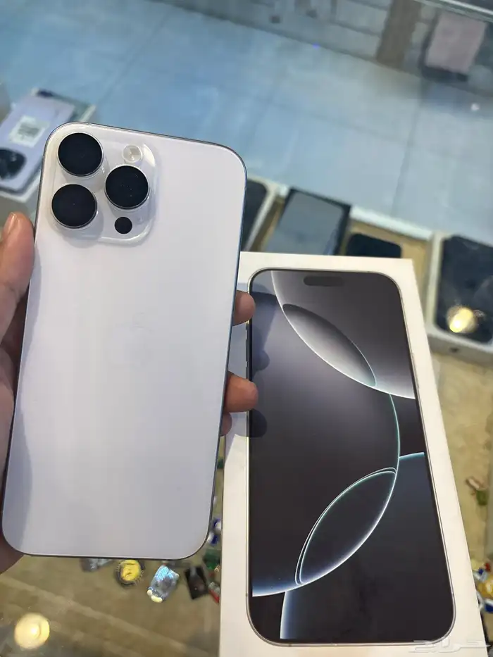 ايفون 16 برو ماكس تيتانيوم ابيض 0