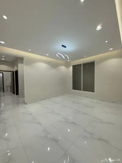 للبيع دور أرضي بحوش كبير شارع 25م قرب حديقة الزهور بالمحالة index