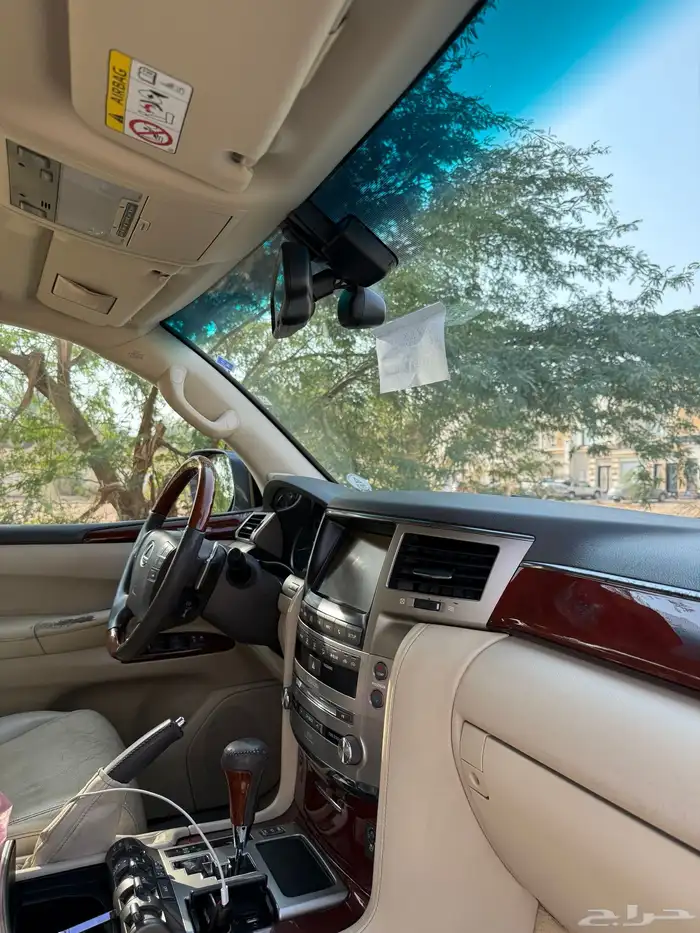 لكزس 2015 للبيع 13