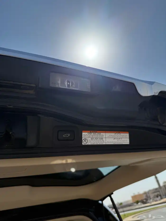 جيب لكزس 2020 فل كامل برجكتر نقط عمياء AD سعودي 25