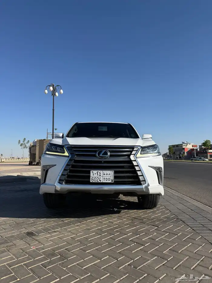 جيب لكزس 2017 فل كامل خليجي شد بلد الدفعه الاخيره 5