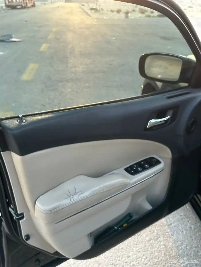 دوج تشارجر 10