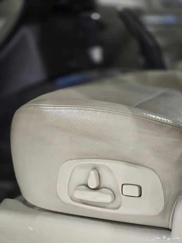 ميتسوبيشي باجيرو موديل 2016 بحالة ممتازة 16