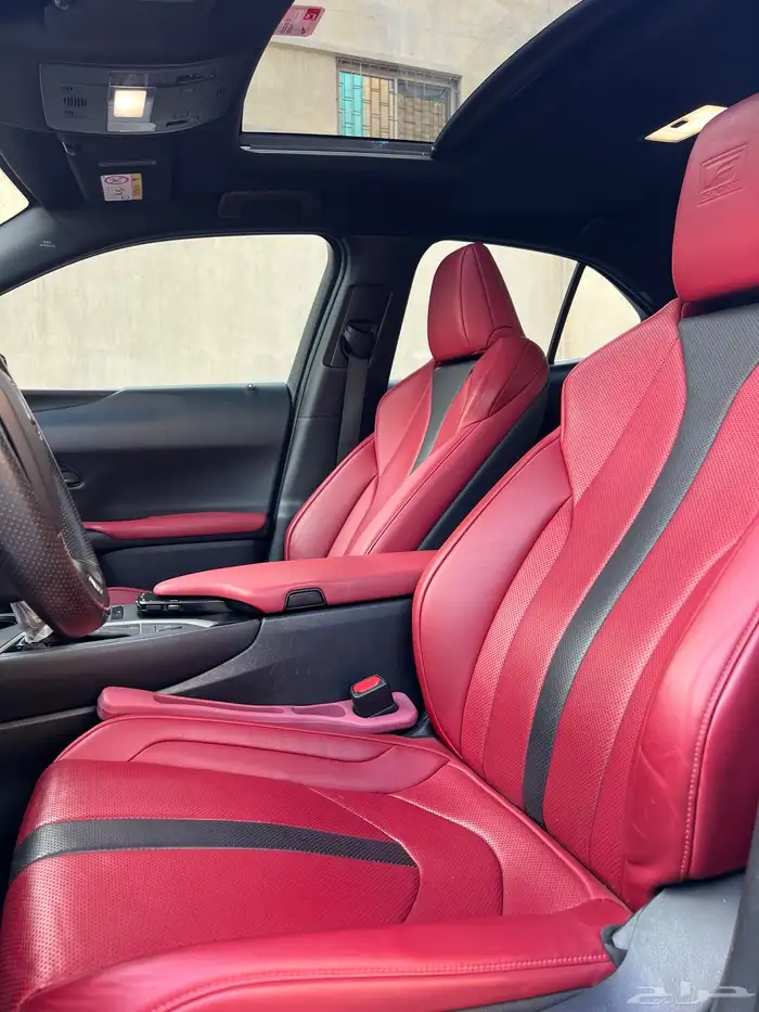 لكزس UX200 موديل 2019 قمة النظافه 28