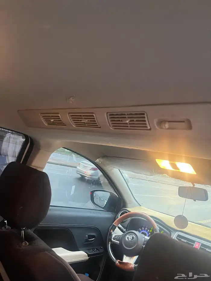 للبيع تويوتا راش سياره عائليه واقتصاديه 9
