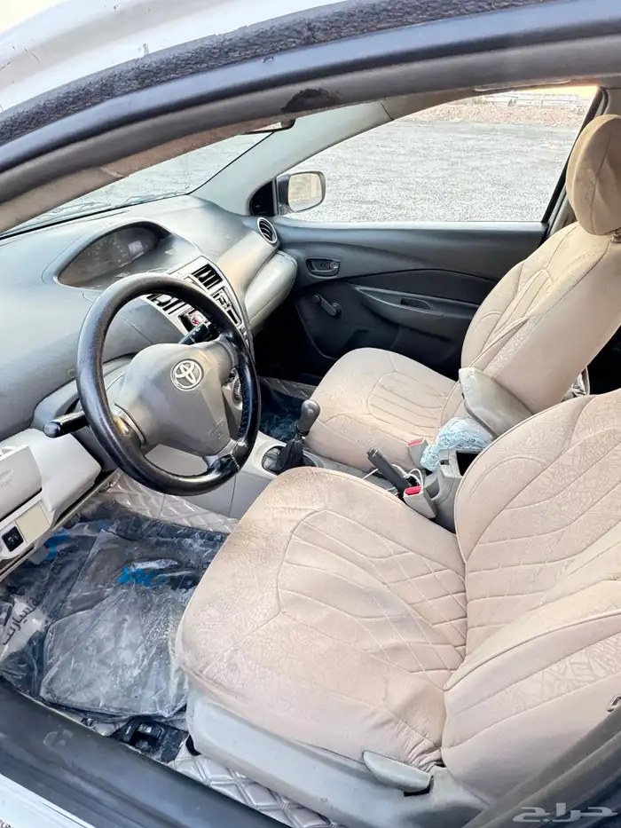 يارس 2011 قير عادي للبيع 6