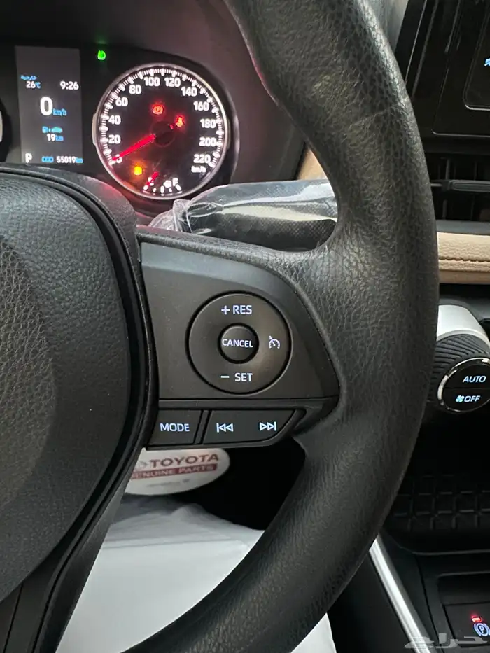 تويوتا راف فور 2021 فل كامل سعودي ممشى قليل . 25