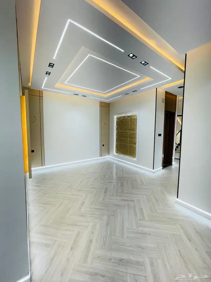 للبيع شقق تمليك علوي مع سطح موقع متميز جدا وسط الخدمات 13