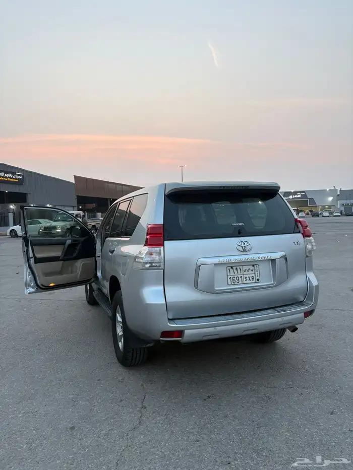 برادو 2011 نظيف من المالك 4