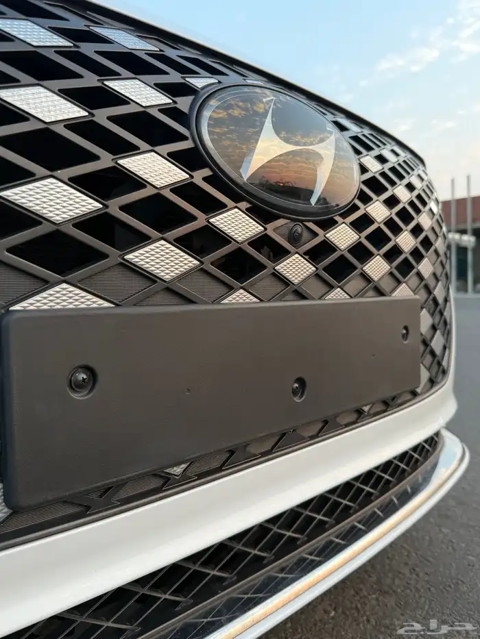 ازيرا 2023 بنورما فل كامل بحالة الوكاله للبيع 8