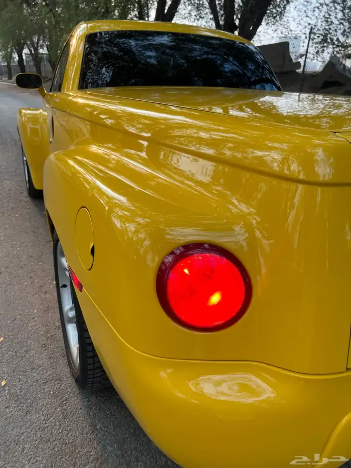 مخزن كشف ونيت بيك اب شيفرولية SSR موديل 2003 63