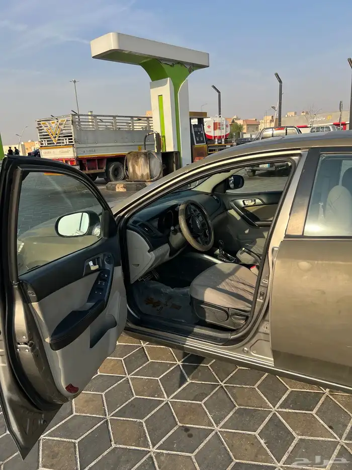 كيا سيراتو 2012 0