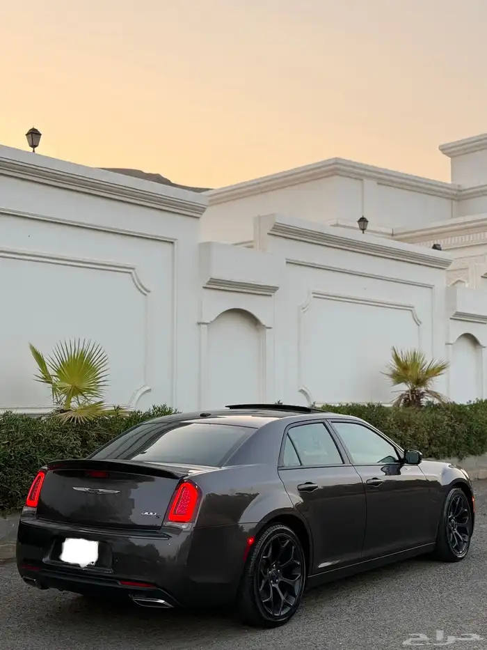 للبيع كرايزلر 2021 S وكاله 5