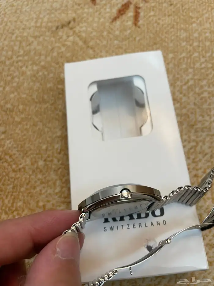 للبيع ساعه رادو دايستار لون فضي مستخدمه 23