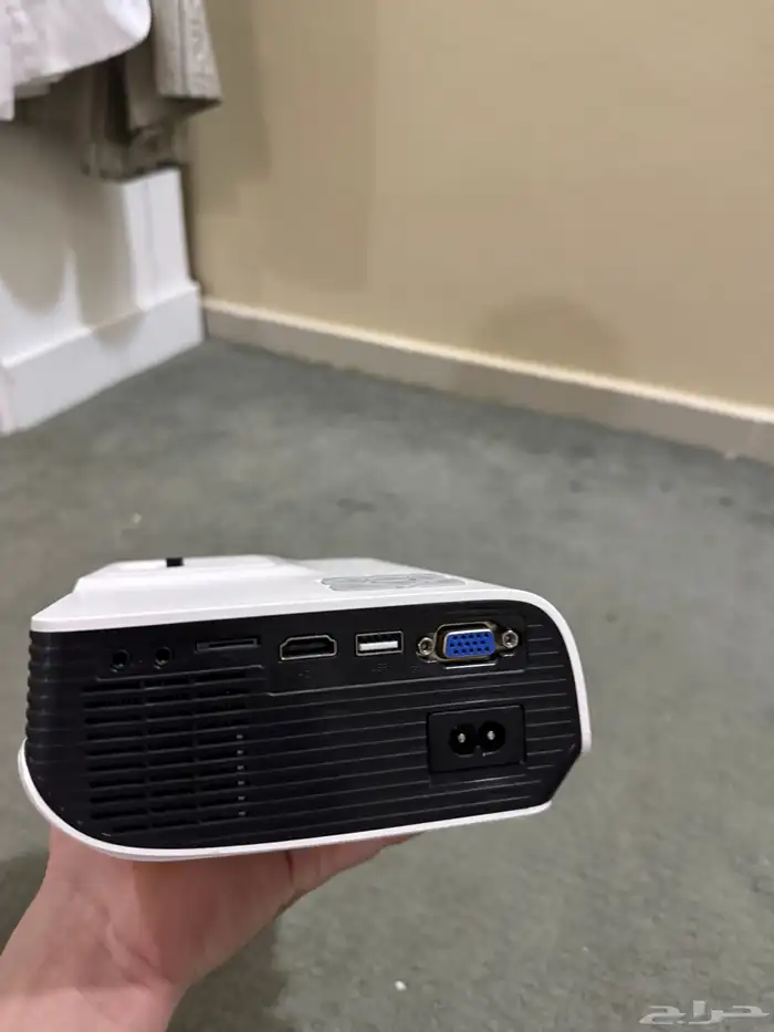 بروجكتر شبه جديد 2