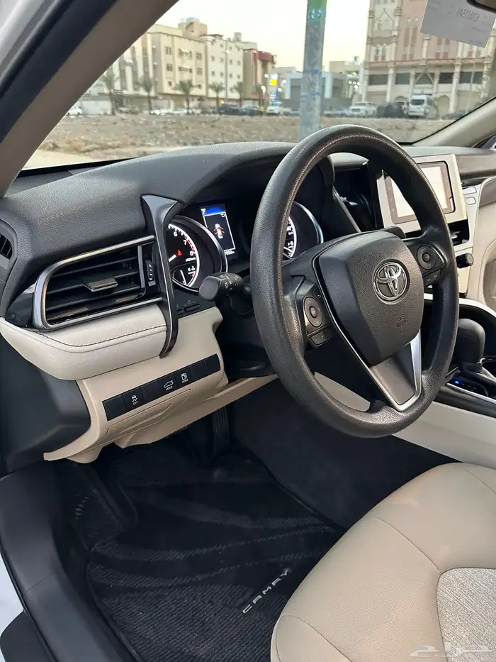 كامري LE 2024 سعودي ( بحالة الوكالة ) خالي من الرش 31