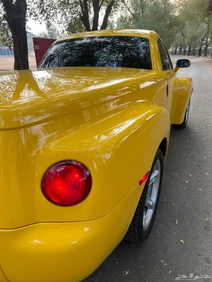 مخزن كشف ونيت بيك اب شيفرولية SSR موديل 2003 62