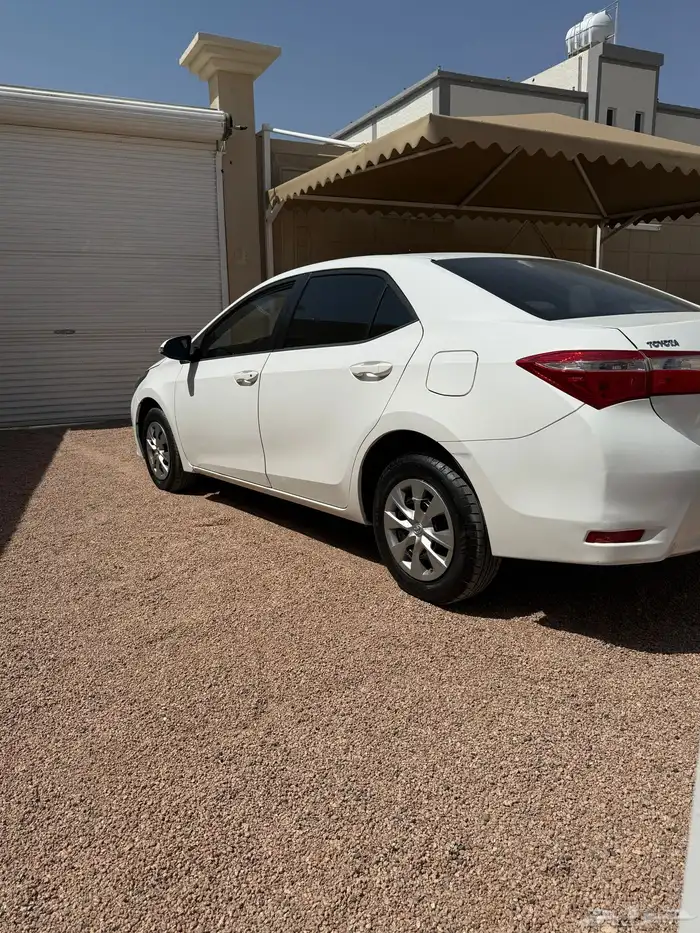 للبيع كورلا 2015 4