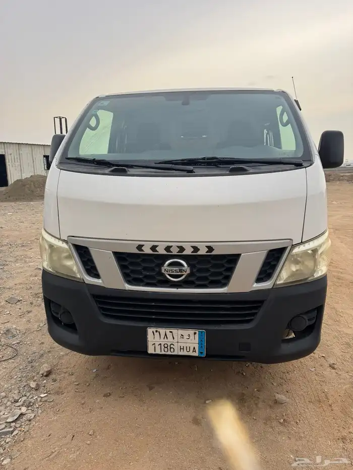 نيسان موديل2013باص بضاعه 1