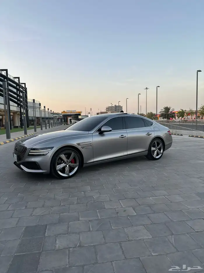 للبيع جينسس g80 رويال سبورت أعلى فئة 10