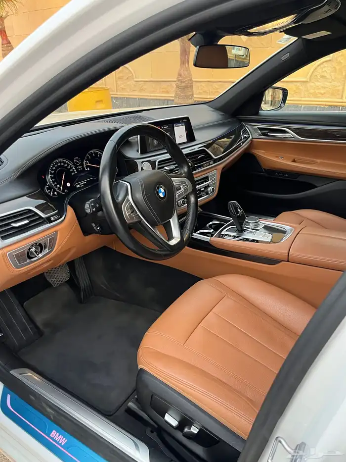 بي ام دبليو 730 2019 مخزن 21