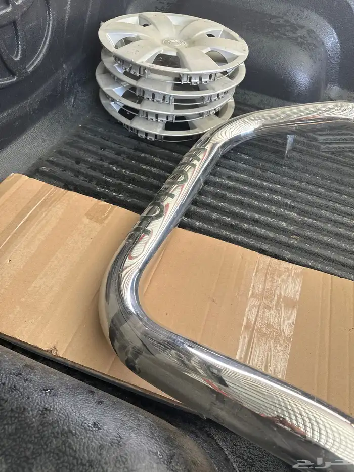 للبيع قطع هايلوكس اصلي وكاله 1