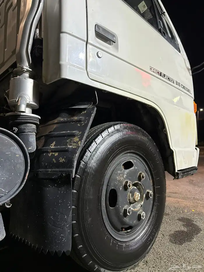 قلاب ايسوزو 1990 على الشرط ديزل 31