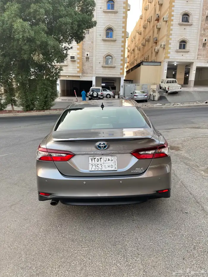 تويوتا كامري 2021 GLE هايبرد 6