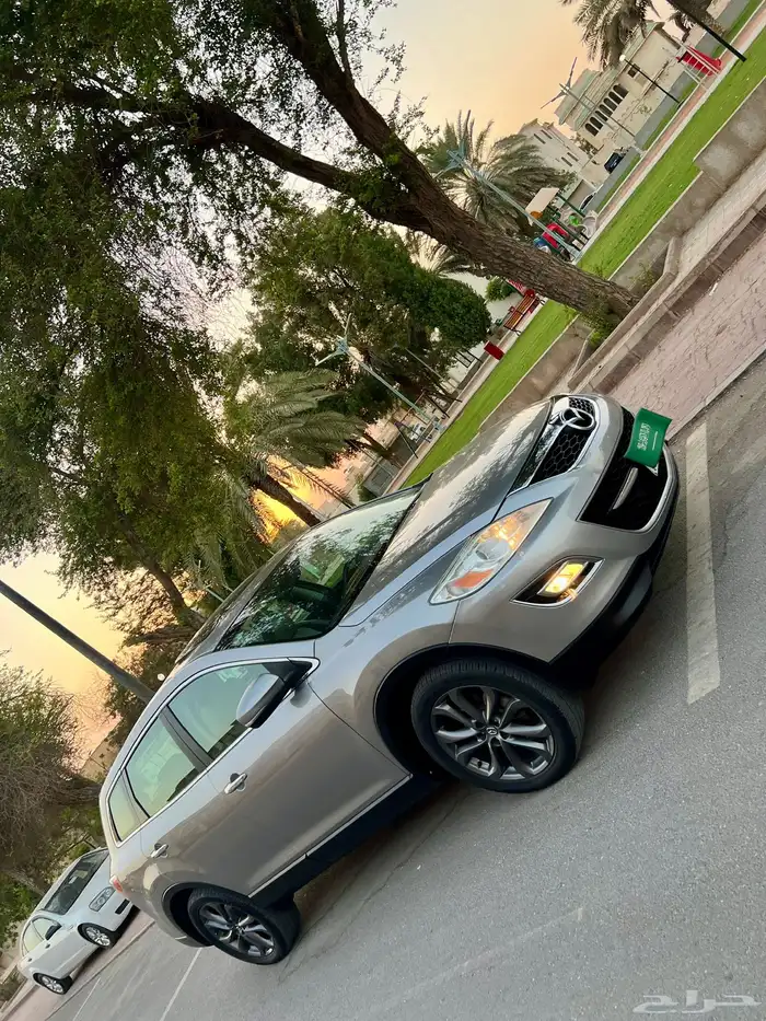 جيب مازدا Cx9 فل كامل نظيف جدا 7