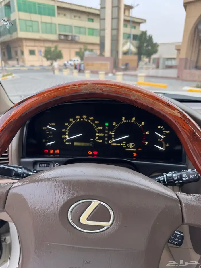 جيب لكزس LX4700 31