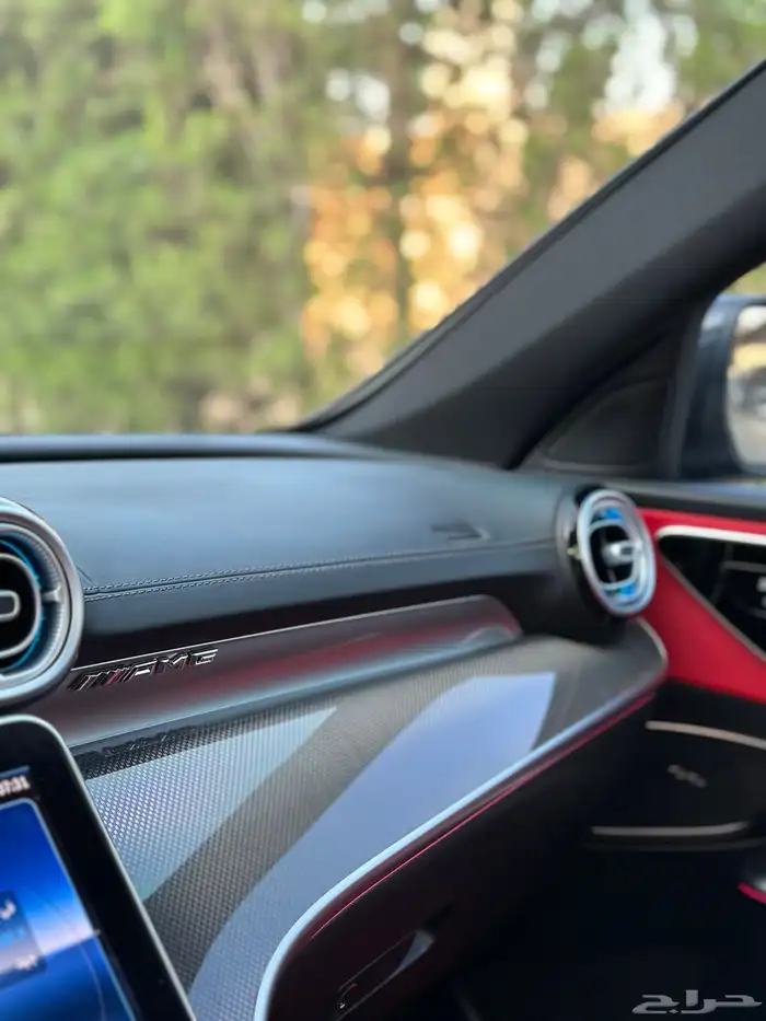 مرسيدس C300 2022 38