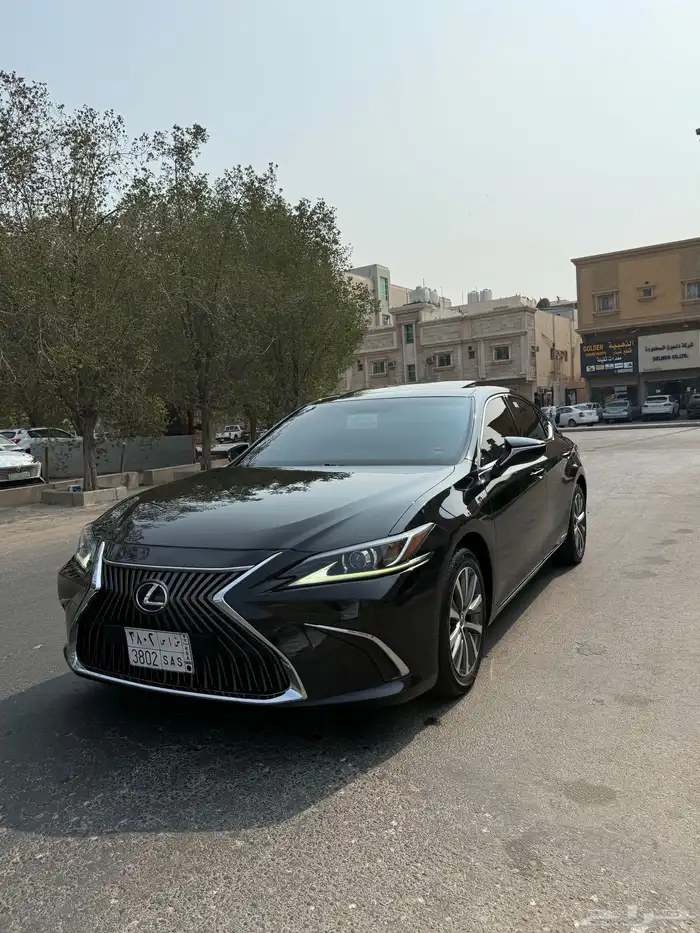 للبيع لكزس موديل 2021 0